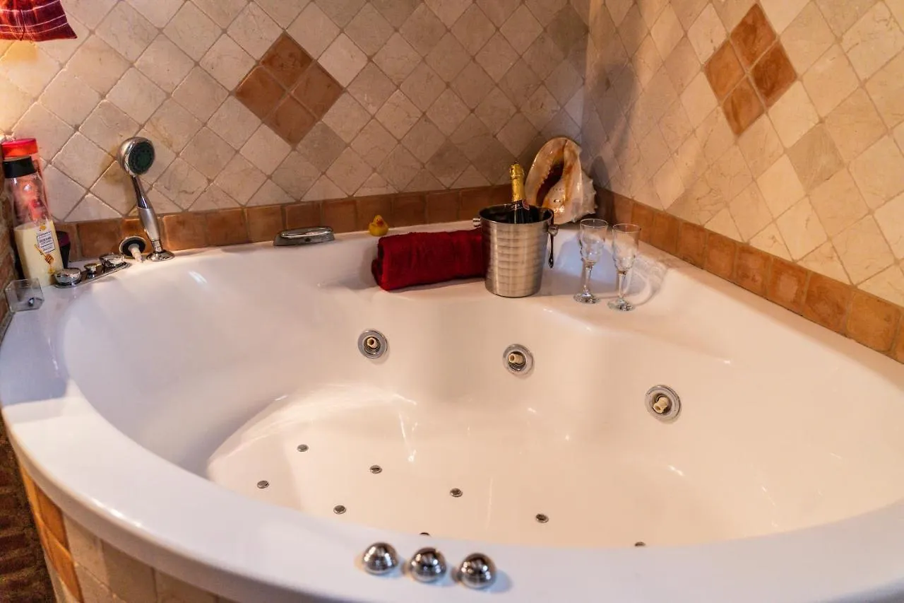 Villa Estilo Mediterranea Con Piscina, Jardin, Bbq Y Jacuzzi - Villa Bel Air Real 埃斯特波纳