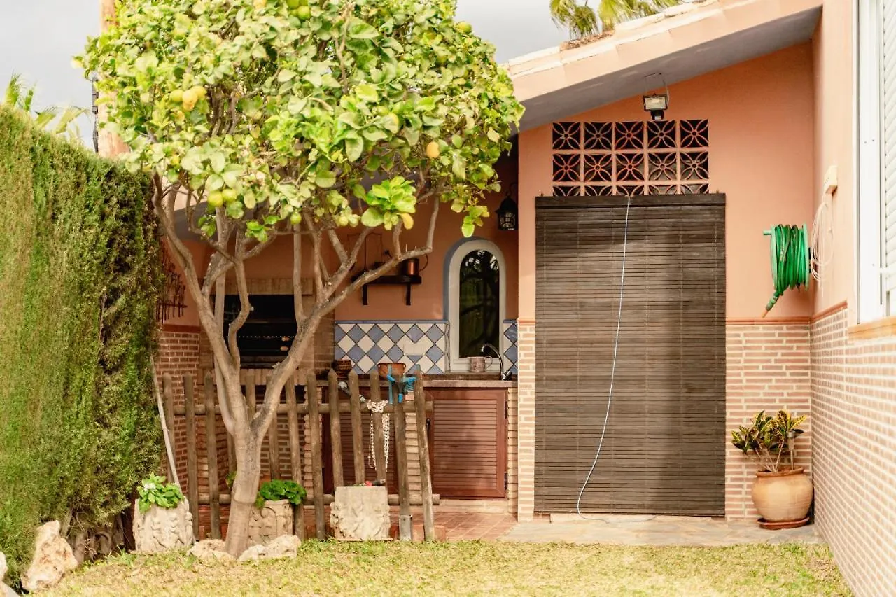 Villa Estilo Mediterranea Con Piscina, Jardin, Bbq Y Jacuzzi - Villa Bel Air Real 埃斯特波纳 0*,  西班牙