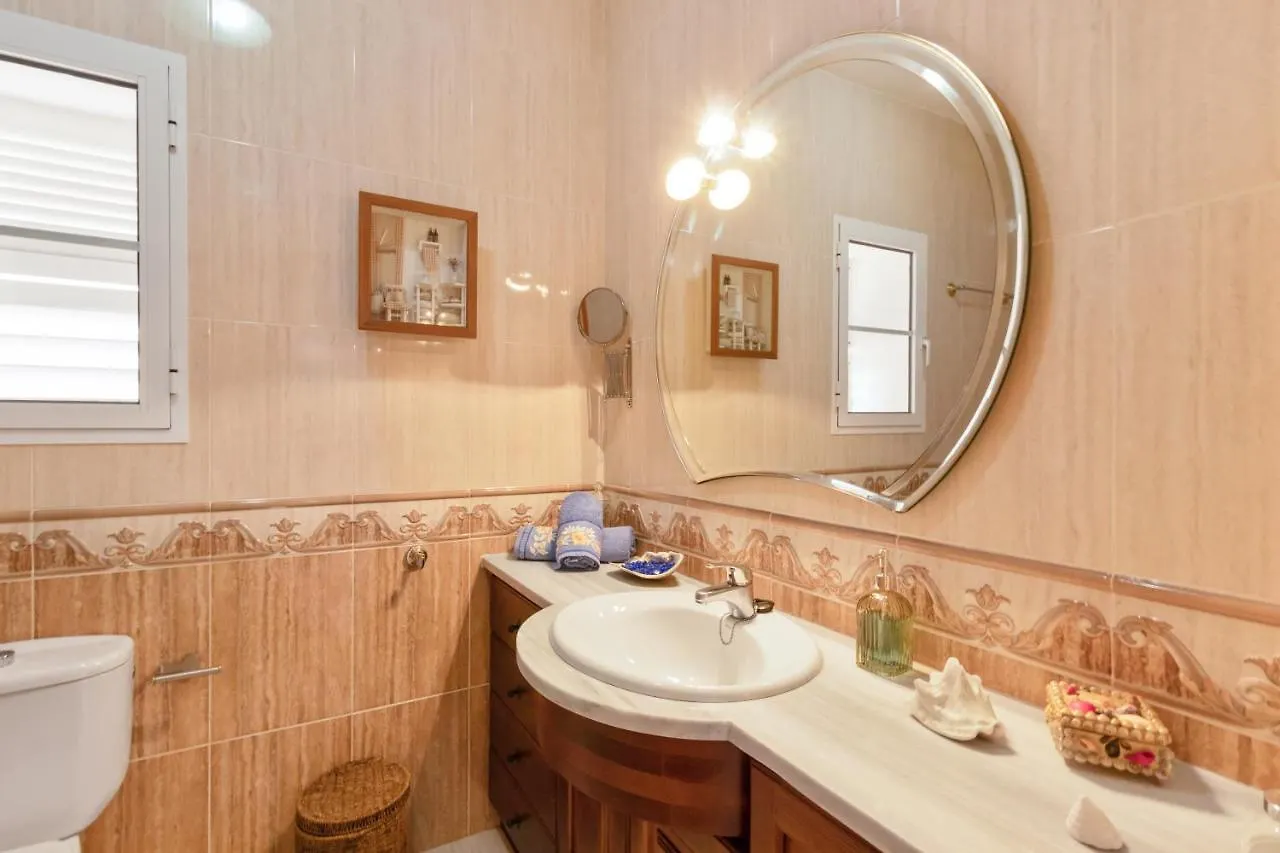 Villa Estilo Mediterranea Con Piscina, Jardin, Bbq Y Jacuzzi - Villa Bel Air Real Estepona Spain